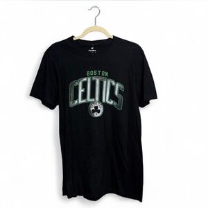 NWT Fanatics Men's Black Boston Celtics Arch Smoke Short Sleeve Shirt Medium